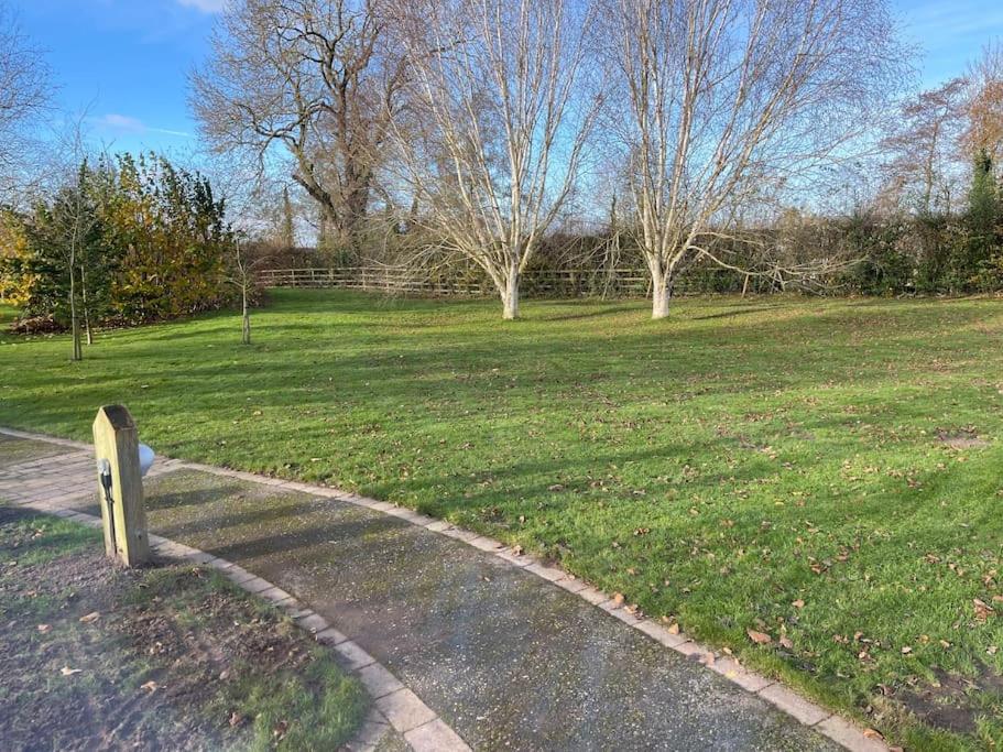 Belle Vista Glamping & Camping York Exterior foto